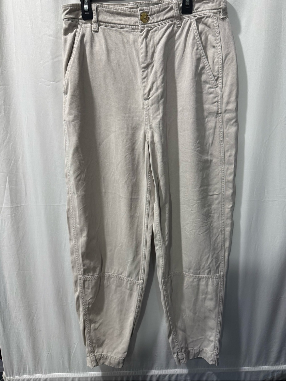 Everlane Women's Chinos in Light Beige